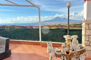 3 LOCALI A CASTELLAMMARE DI STABIA