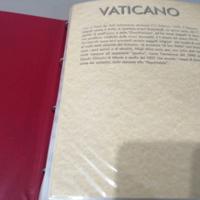 Lotto 925 francobolli + 10 foglietti Vaticano