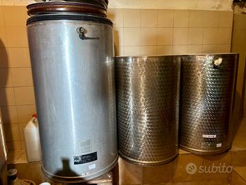 Contenitori acciaio inox per vino, olio, liquidi i