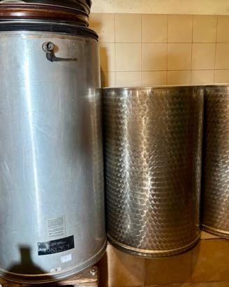 Contenitori acciaio inox per vino, olio, liquidi i