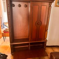 Armadio ingresso vintage con specchiera e cassetti