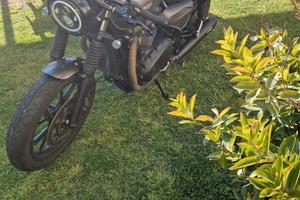 Triumph street twin cafe racer