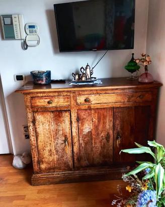 Mobile Anticato Arte povera in Noce