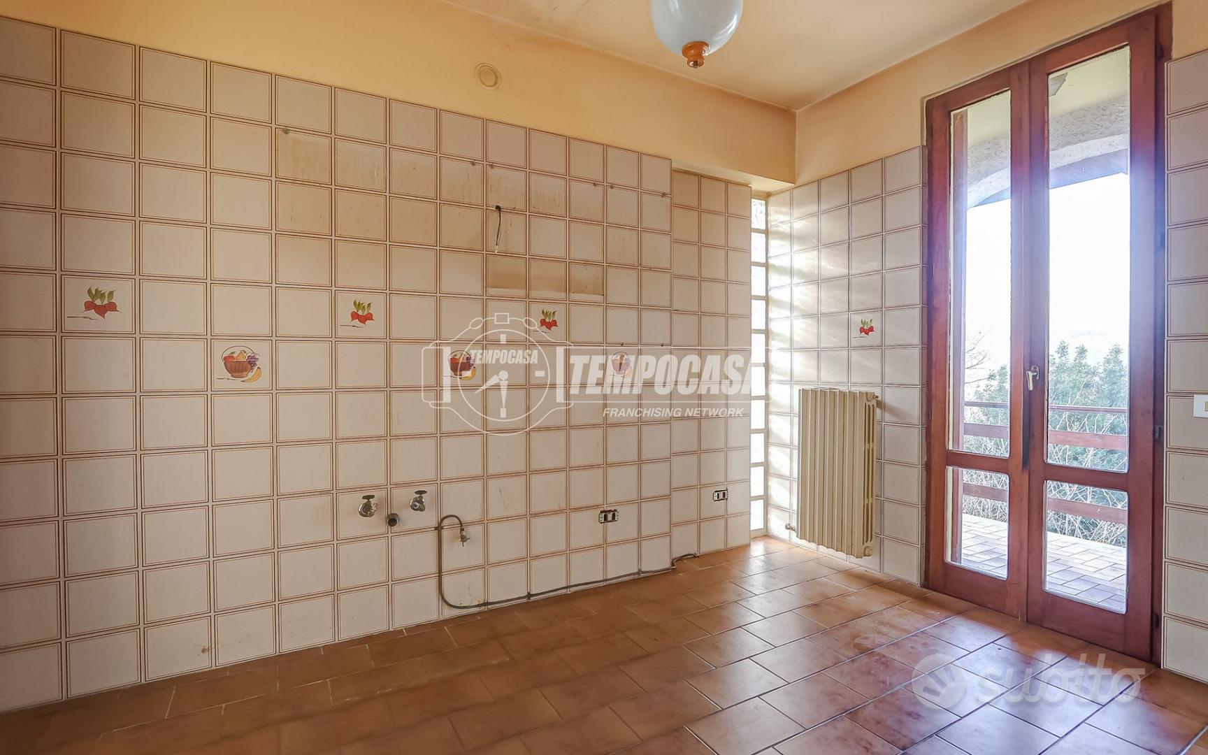 House in Luino, Creva - Vista 4