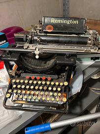 Macchina scrivere Remington