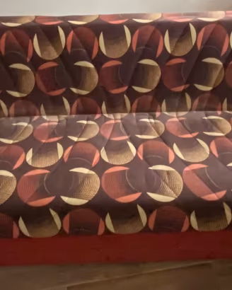 In omaggio divano letto 3 posti (1 per dormire)