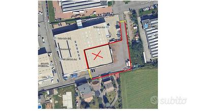 Immobile di 1600 m² a Corbetta