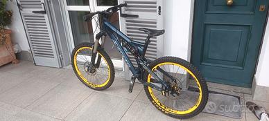 Intense Uzzi VPX 