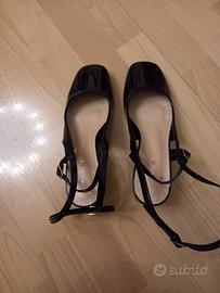 Scarpe di vernice nera