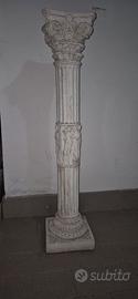 colonna in gesso con capitello