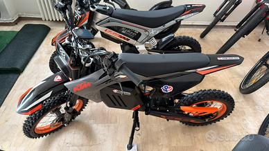Pit bike elettriche USA demo perfette
