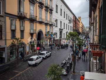 Bilocale non residente arredato zona Duomo Napoli
