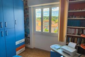 Ampio e luminoso appartamento di 4 vani