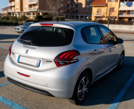 Peugeot 208 1.2 puretech 82 cv 5 porte allure GPL