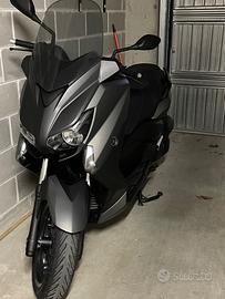 X-max 250