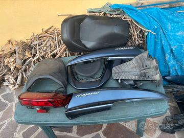 Ricambi majesty 250 anno 2006