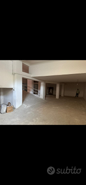 Locale commerciale Deposito/Laboratorio/Garage