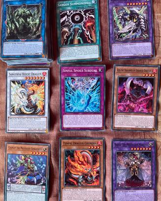 Lotto 50 carte Yu-Gi-Oh! Comuni