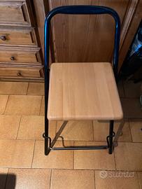 sgabelli per penisola in ferro con seduta in legno