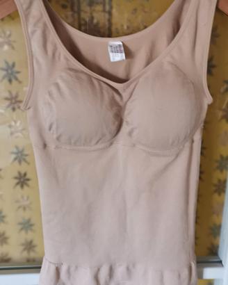 Canotta modellante(shapewear) con coppe