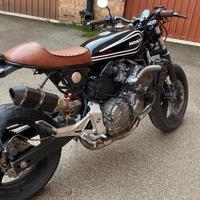 HONDA HORNET 600 Cafe Racer Scrambler