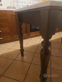 tavolo legno e marmo
