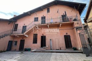 AMPIO BILOCALE CON STANZA GUARDAROBA A PALAZZOLO S