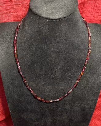 Collana perle di granato