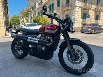 Triumph 900 street scrambler