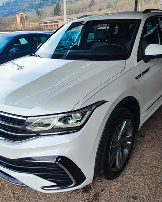Volkswagen Tiguan Allspace 2.0 TDI 200 CV SCR DSG 