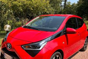 Toyota Aygo 5p 1.0 x-play tss