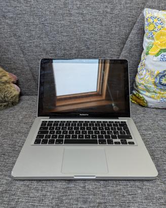 MacBook pro con upgrade 8gb ram, SSD + HDD 500GB