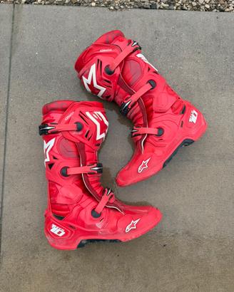 tech 10 rosso