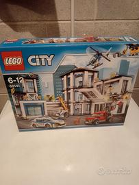 lego City 60141 stazione della polizia 