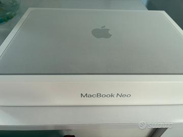 Nuovo Macbook Neo Argento