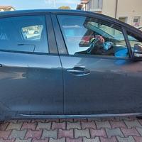 PEUGEOT 208 1,2 GPL DI SERIE 82 CV TELEFONO CRUISE