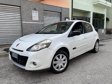 Renault Clio 1.2 16V 5 porte Confort