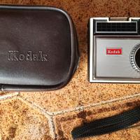 MACCHINA FOTOGRAFICA KODAK INSTAMATIC 104 CAMERA