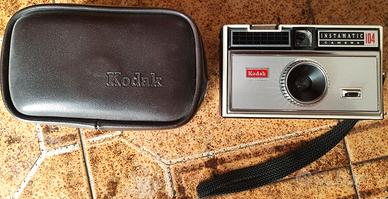 MACCHINA FOTOGRAFICA KODAK INSTAMATIC 104 CAMERA