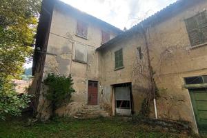 Palazzo / Stabile di 1775 m² a Olginate