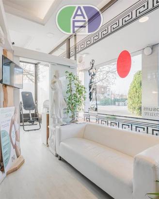 MIRANO NEGOZIO AL PIANO TERRA