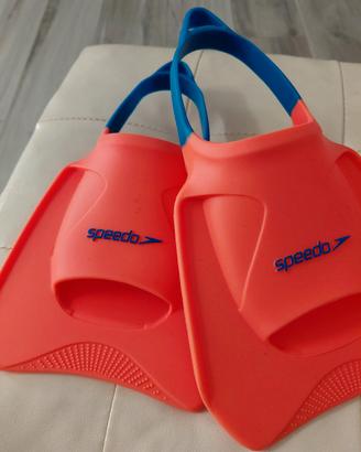 pinne nuoto speedo