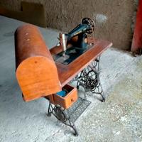 macchina da cucire vintage