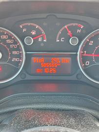 FIAT Doblò diesel 2018 km 580000 motore sostituito