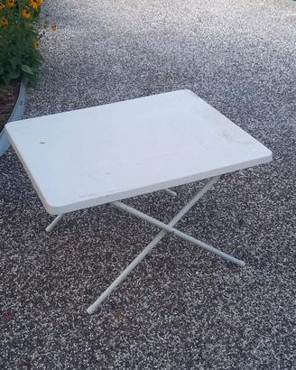 tavolino bianco 