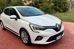 Renault Clio V E-Tech Hybrid 140CV
