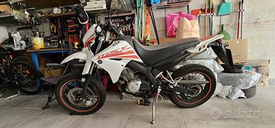 Yamaha XT125X