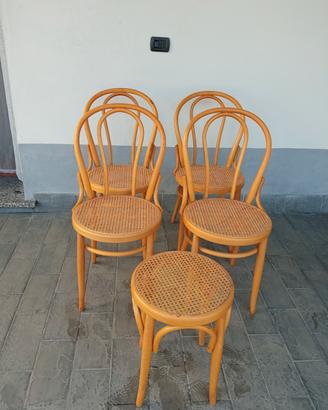 4 sedie e 1 sgabello stile tonet