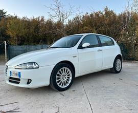 Alfa Romeo 147 1.6 16V Twin Spark Distinctive GPL