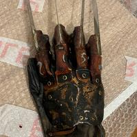 Guanto Freddy Krueger Nightmare 4